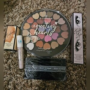 Makeup bundle